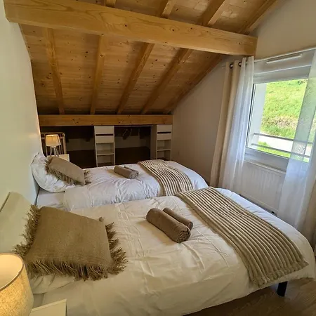 Familial A Avec Entree Privative - Fr-1-589-826 *